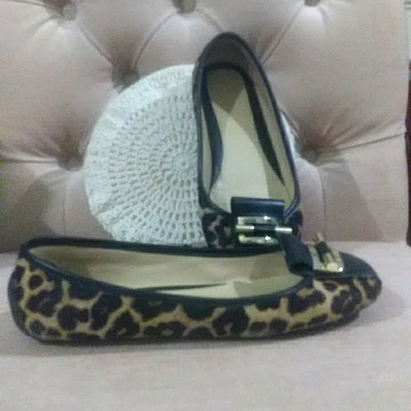 Michael Kors leopard print flats - Picture 4 of 11